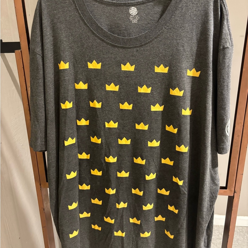 Official Burger King tee with gold crown print, logo on sleeve. Size 4XL.